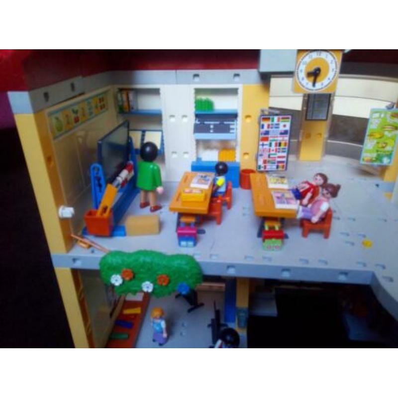 Pyaymobil Ingerichte basisschool (5923)