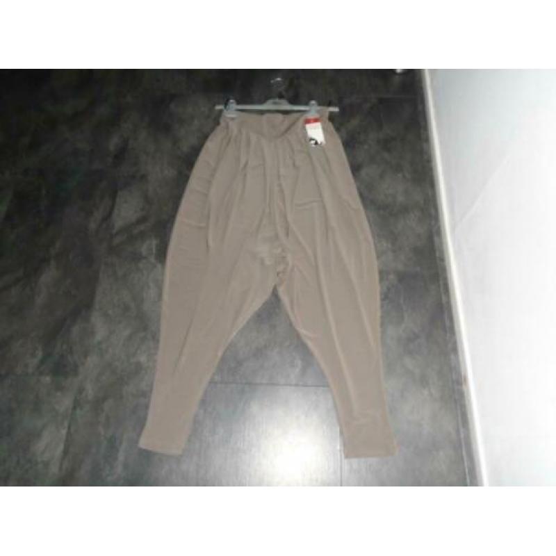Magna Taupe Lange Stretch Harem Broek maat 52-54 Nieuw