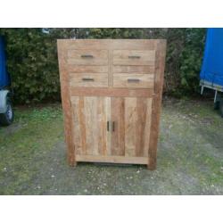 Meidenkast oud teak massief topper voor een laag prijsje