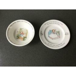 Wedgwood Peter Rabbit papschaaltje en bordje