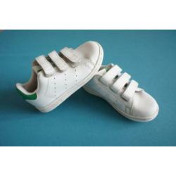 25-8243 Sneakers met klittenband; Stan Smith, Adidas, mt. 26