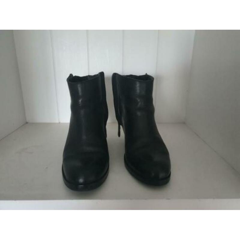 Zwarte laarsjes Fred de la Bretoniere (shabbies) mt 41