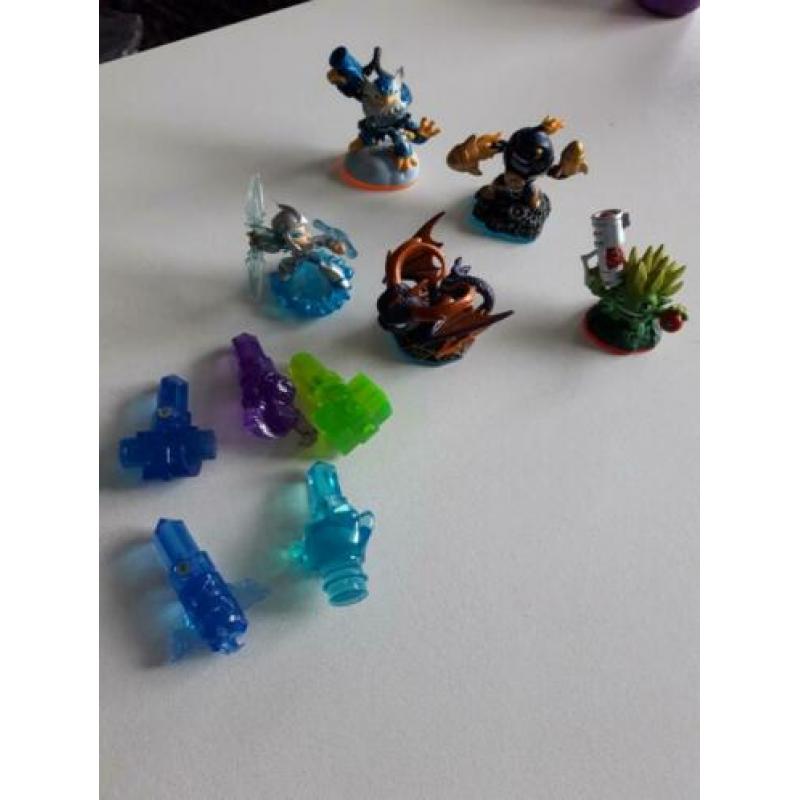 Wii skylanders spel met toebehoren