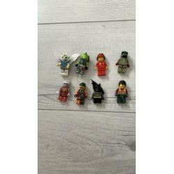 8 Lego minifiguren