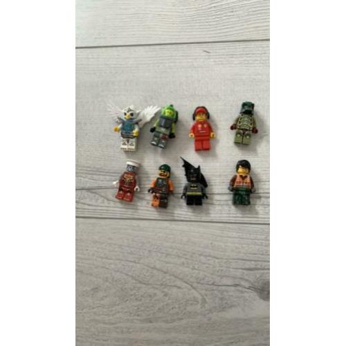 8 Lego minifiguren