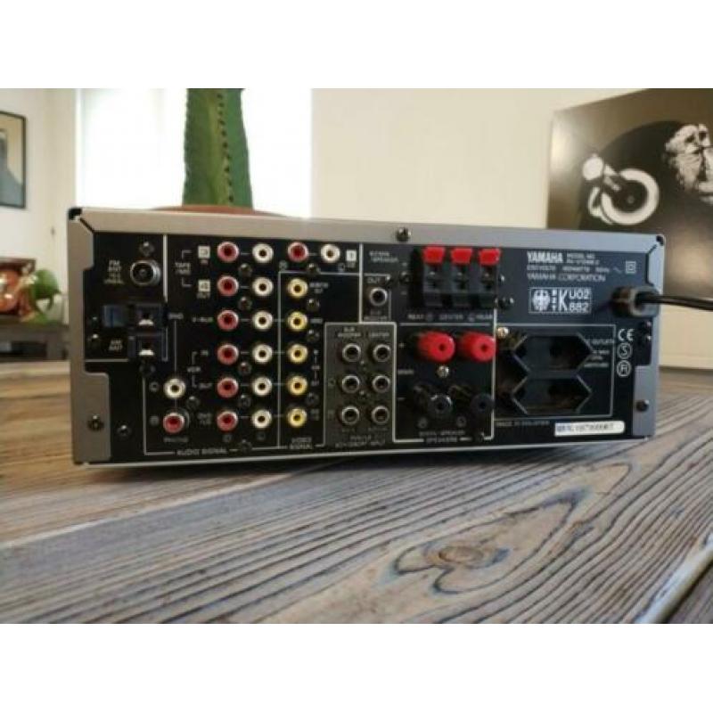 Yamaha RX-V10 receiver