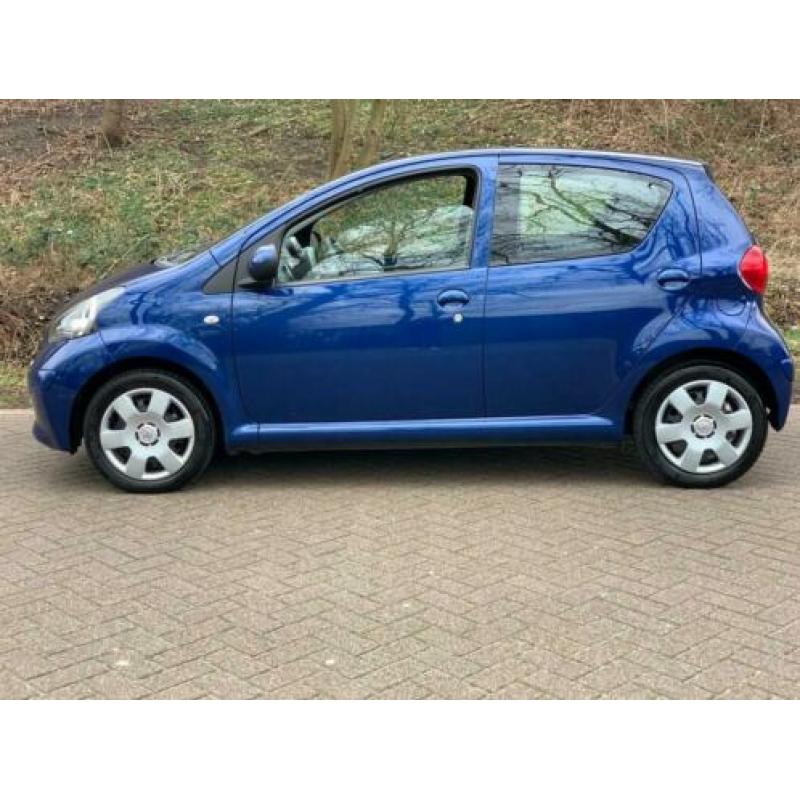 Toyota Aygo 1.0-12V + 5-deurs 1e eig. + GARANTIE + dealer on