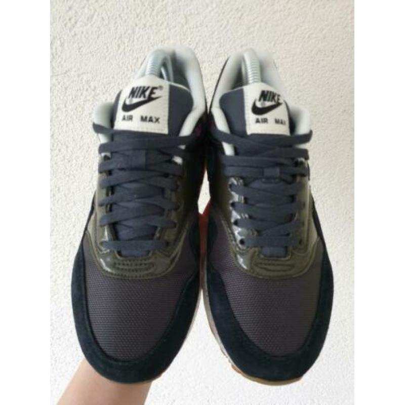 Nike Air Max 1 Anthracite/Black-Club Pink-Sail 38,5