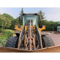 Volvo L 120 F (bj 2008)