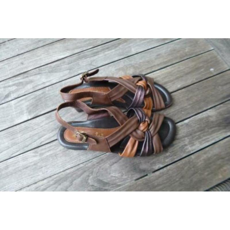 Mooie ARRIVA sandalen maat 38