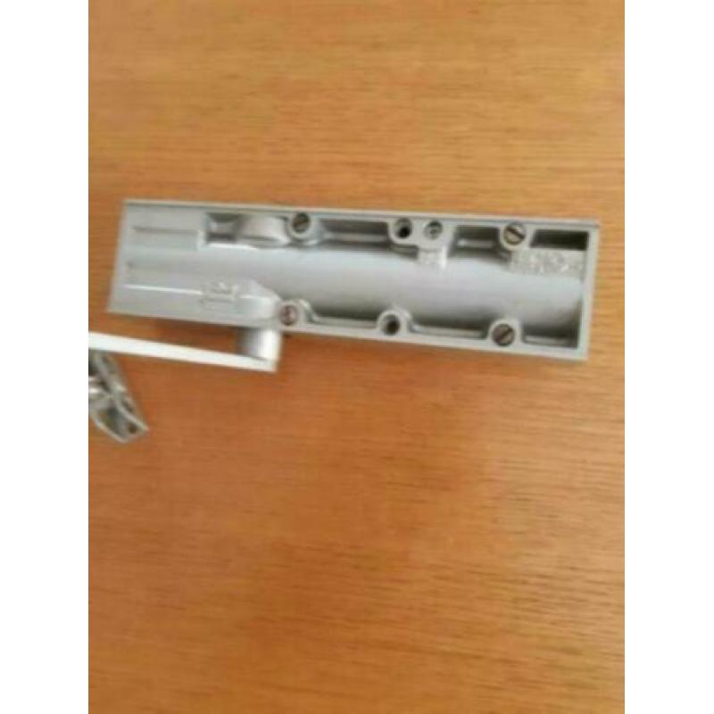 deurdranger Dorma TS73V