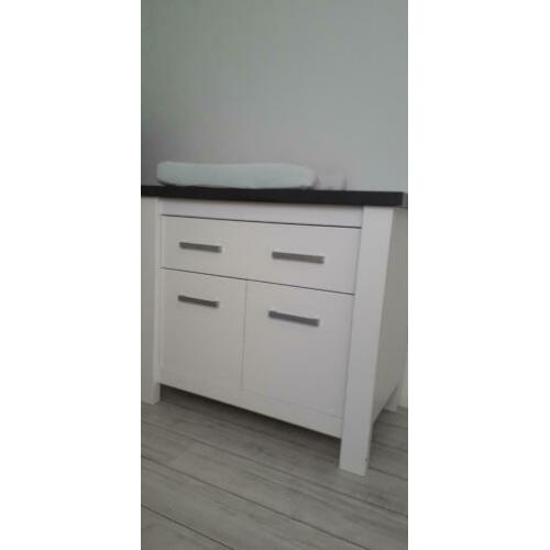 Commode, ledikant, aerosleepmatras