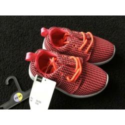 Sneakers maat 22/23 roze nieuw meisje sneaker schoenen mt22