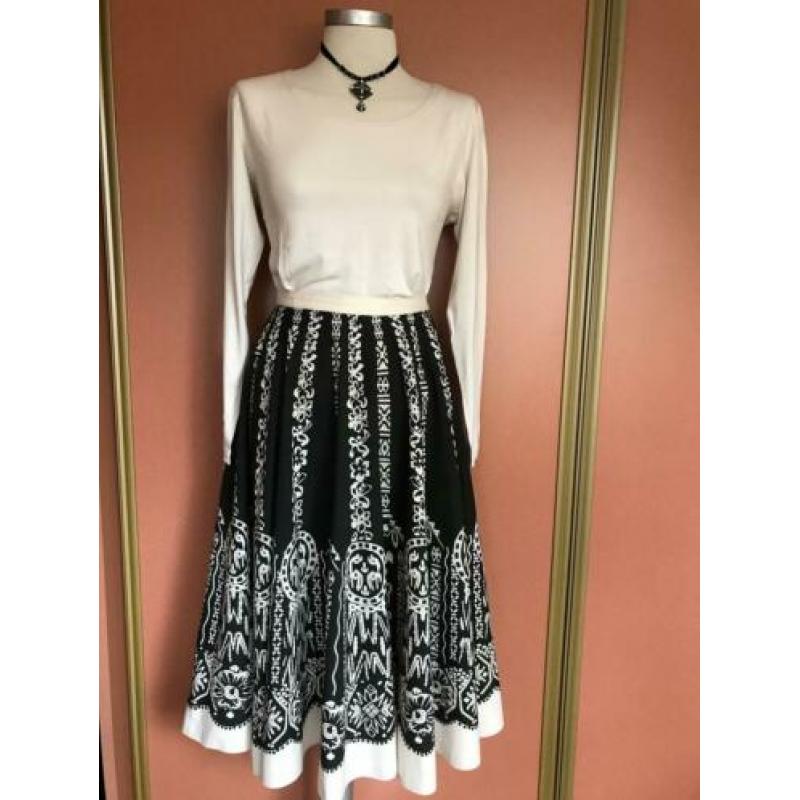 Mode Machine Paris rok zwart crème mt 3 40/42 zgan mooi??