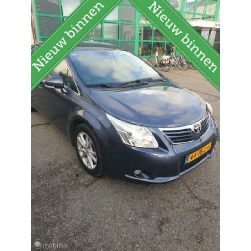 * Toyota Avensis 1.8 VVTi Business 2011 AUTOMAAT , NAP *