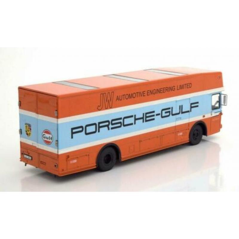 Mercedes-Benz O 317 Porsche Gulf Renntransporter 1968