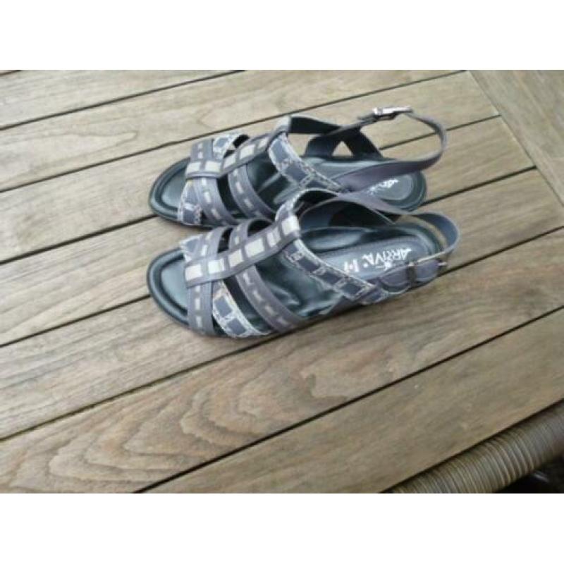 Mooie ARRIVA sandalen maat 38