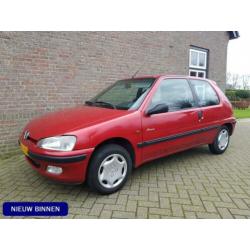 Unieke Peugeot 106 1.1 Accent * Zeer mooi!