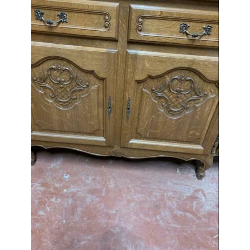Queen Anne mooie bewerkte dressoir