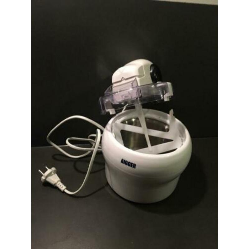 Aigger icecream maker (ijsmachine)
