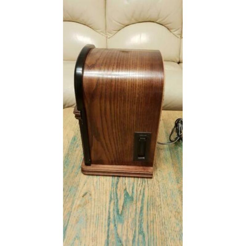 Klassieke retro radio/cassette type LW-736.