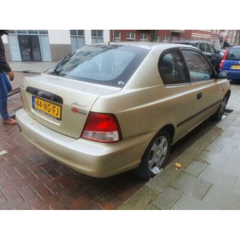 Hyundai Accent 1.3i LS Airco export.