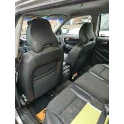 Volvo V70 2.4 140PK AUT 2000 Grijs nu Met apk nieuw