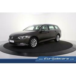 Volkswagen Passat 1.6 TDI DSG Highline *Navigatie*Leer*Keyle