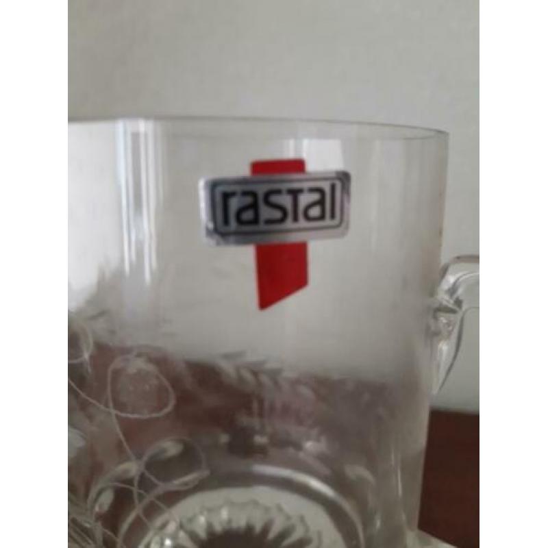 kristallen bierpul met tinnen deksel.