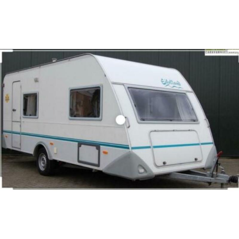 Zeer nette Eifelland Holiday 490tf, inclusief inventaris.