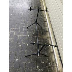 Rodpod voor 3 hengels, inclusief backrest