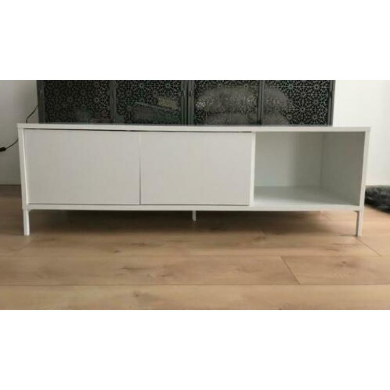 Wit tv-meubel