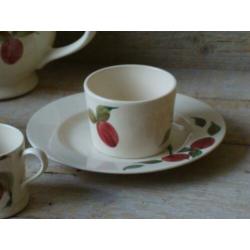 Servies, Engels, Bridgewater 'Red Plum'