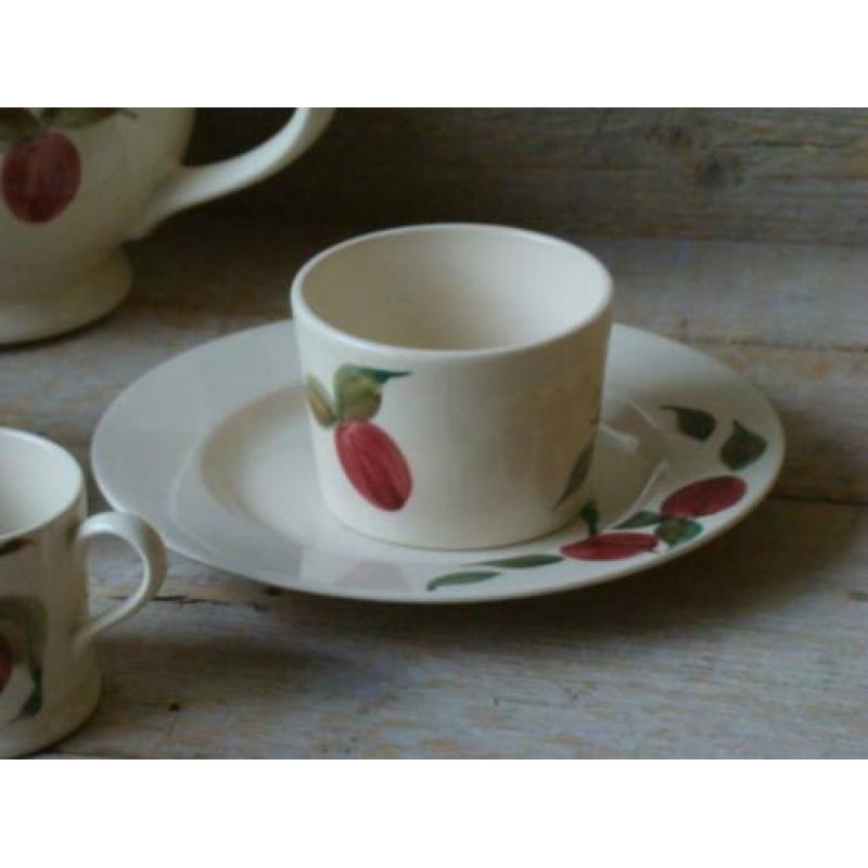 Servies, Engels, Bridgewater 'Red Plum'