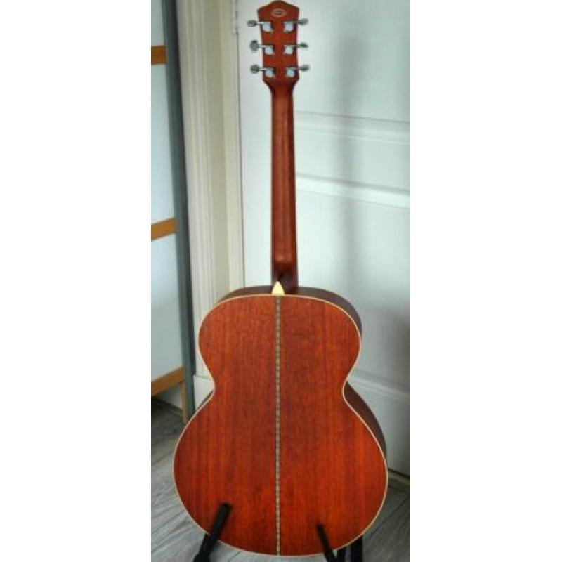 JUMBO akoestische gitaar