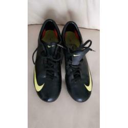 Nike Voetbalschoenen mt 40,5