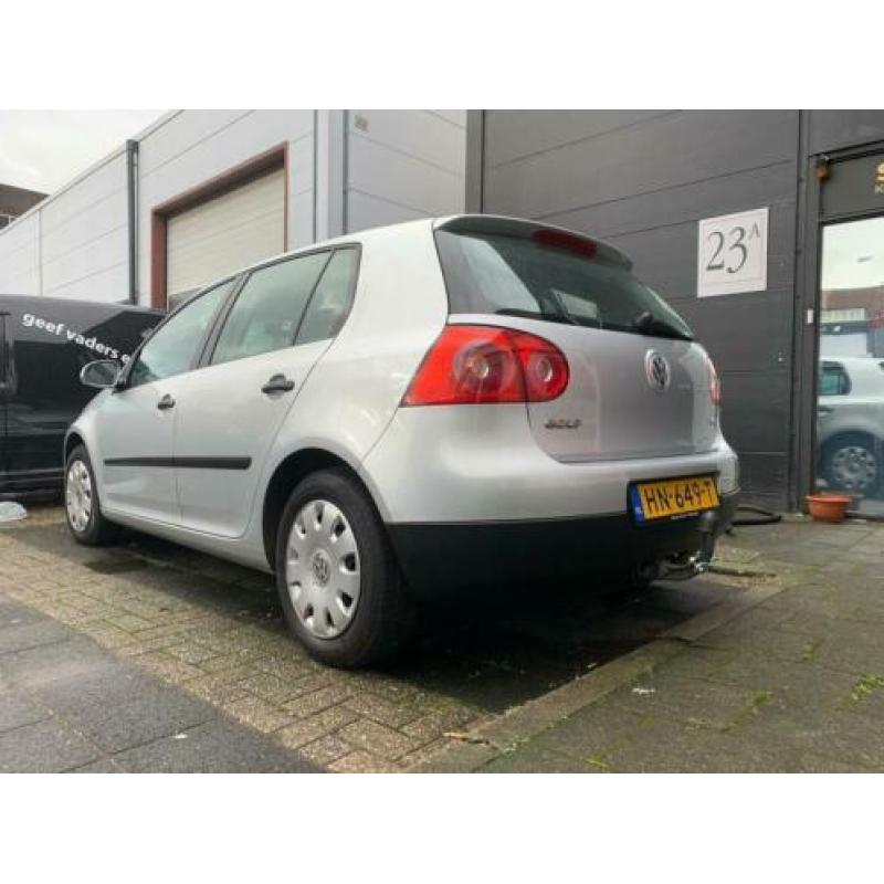 Volkswagen Golf 1.4 FSI 66KW 2004 Grijs