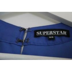 Prachtige, blauwe jurk van Superstar (maat 36)
