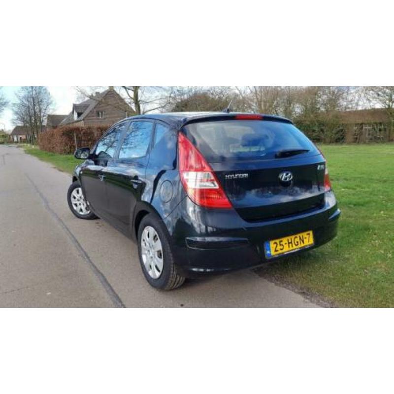 Hyundai I30 1.6i Cvvt 126pk Blue 2008 Zwart