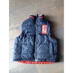 Bodywarmer aan twee kanten te dragen maat 98-104