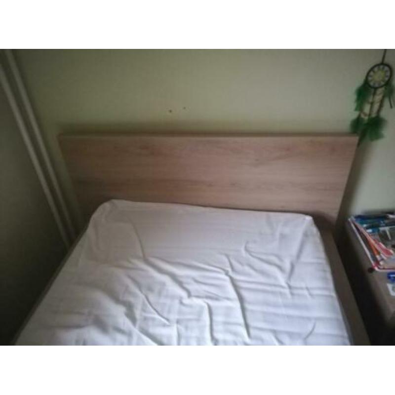 Bed met lattenbodem (200x90cm)