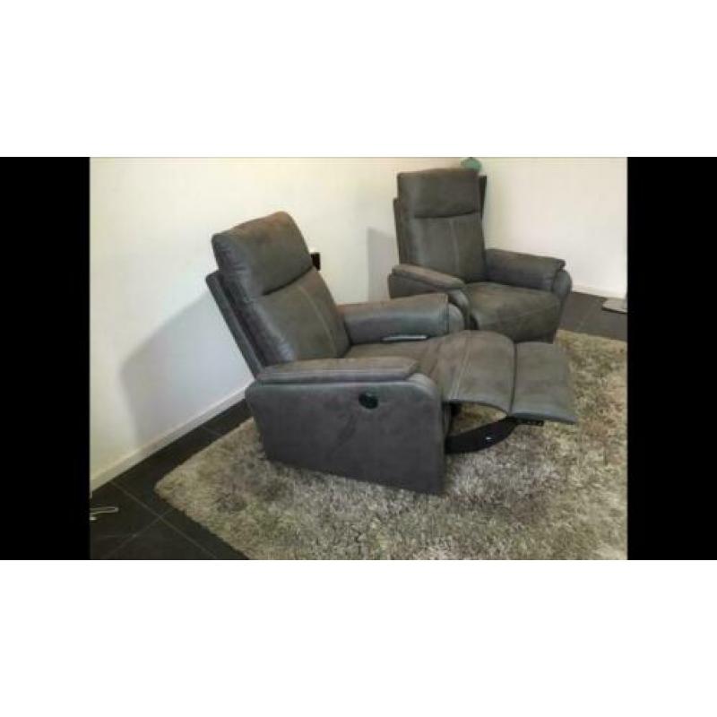 Te koop, als nieuw: 2 ELEKTRISCHE relax fauteuil.