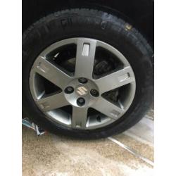 Suzuki swift 4x100 banden 15 inch