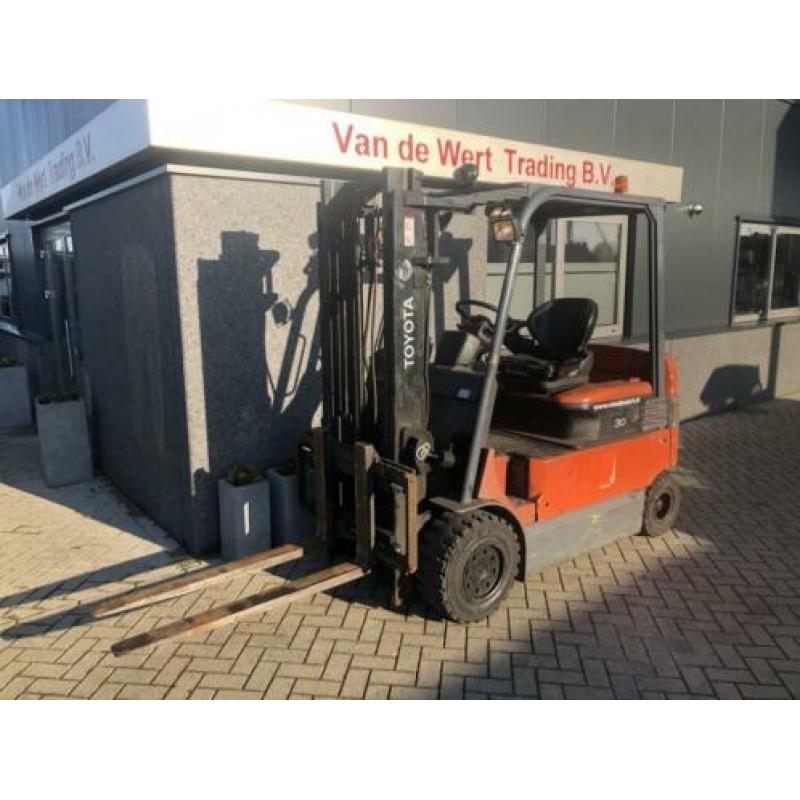 Toyota heftruck TOYOTA 7FBMF30 3.0 ton duplo330 sideshift 20