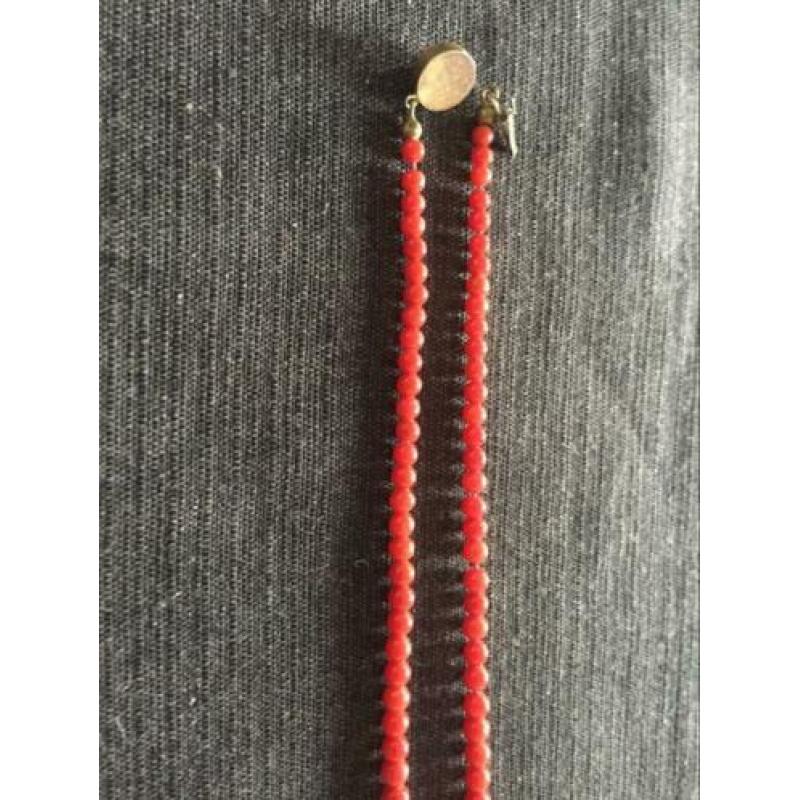 Oude Bloedkoraal,vintage, bieden vanaf 65,-€ aub