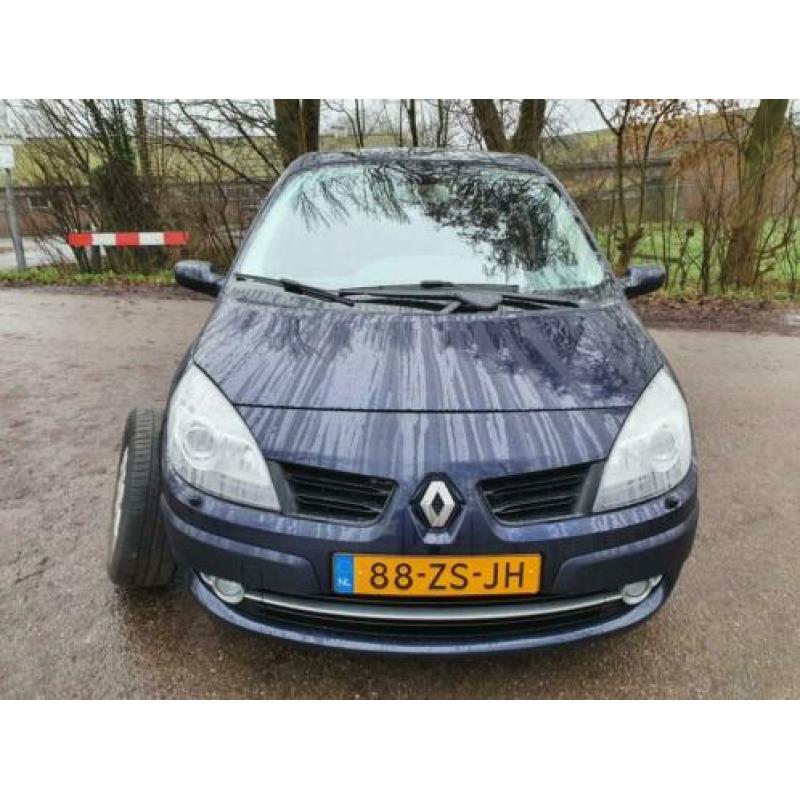 Renault Scénic 2.0-16V Tech Line /CLIMA/PANORAMADAK/ KLN NAV