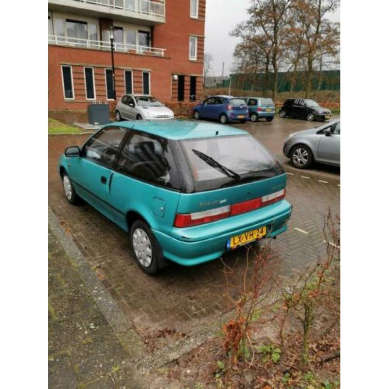 Suzuki Swift 1.3 GL AUT U9 1995 Groen automaat 94583 km