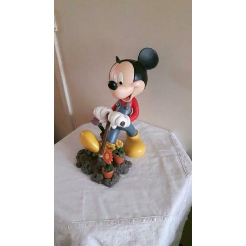 Mickey Mouse als tuinman beeld Disney