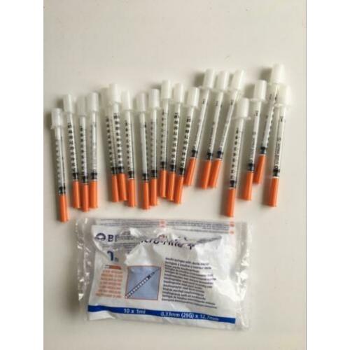 Insuline spuiten 1ml 0,33 mm (29G) x 12,7 mm 19 stuks nieuw