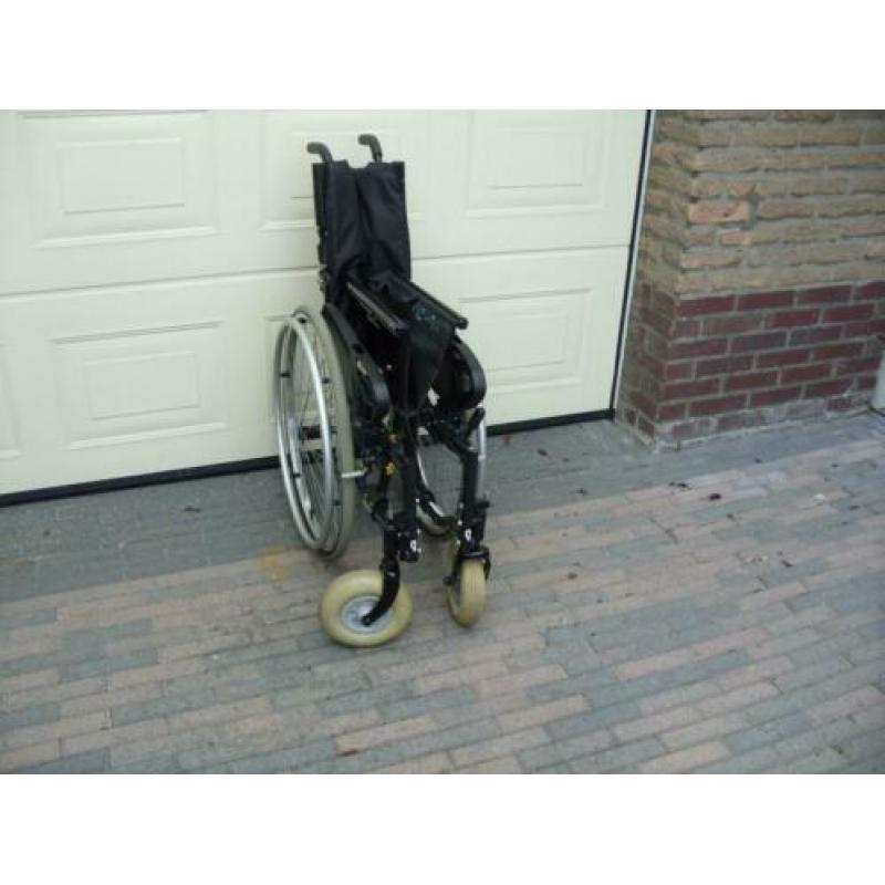Rolstoel - Quickie - Zonder arm en voetsteunen ( Bieden )